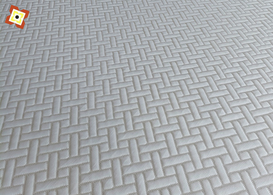 Ev Tekstili Otel İçin Örme Jakarlı Yastık Yatak Kapitone Kumaş 500gsm