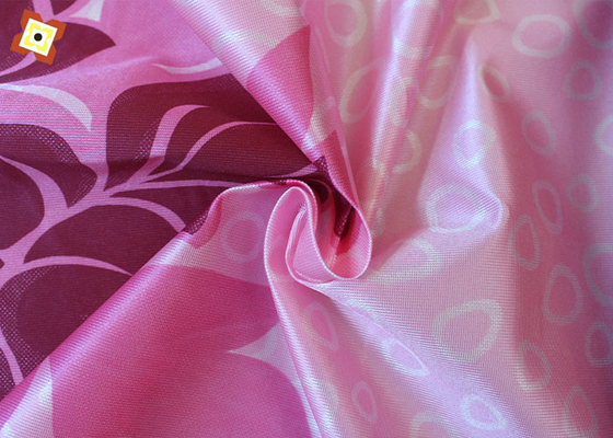 Pembe Yatak Kapitone Kumaş %100 Polyester Çözgülü Örme Baskılı 250cm En