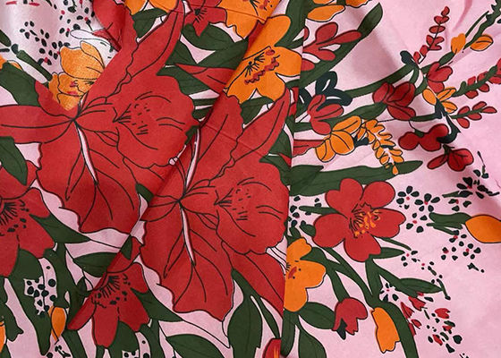 %100 Polyester Çözgülü Örme Yatak Kapitone Kumaş 110gsm 100T