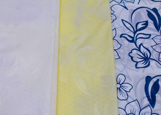 Toptan beyaz taban çiçek desen Baskı triko polyester sünger kumaş yatak koruyucusu için