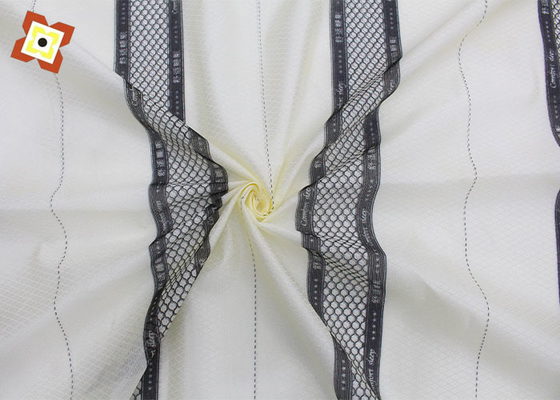Polyester Pengji Yatak Koruyucu Kumaş Renkli Baskılı Çözgü Örme